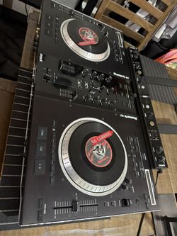 Numark NS7FX