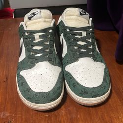 Nike Dunks