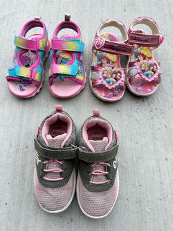 Toddler Girl’s Shoes - size 7