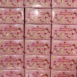 Sonny Angel Strawberry Love