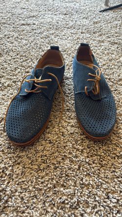 Men’s Blue Suede Dress Shoes – Size 8 (Brand New) Display pice