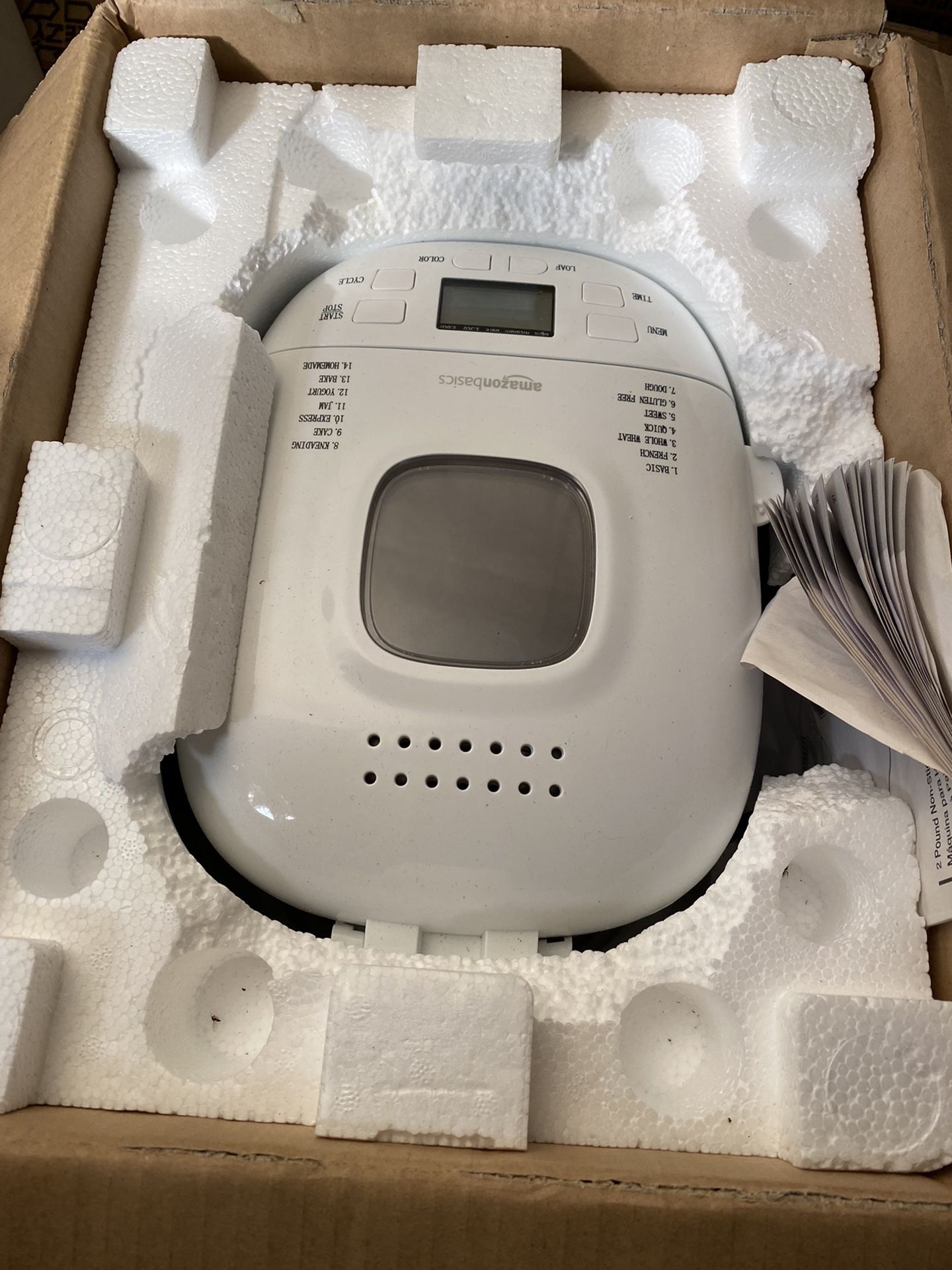 Amazonbasics 2 Pound Non Stick Bread Making Machine