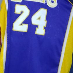 Kobe Jersey Size MEDIUM