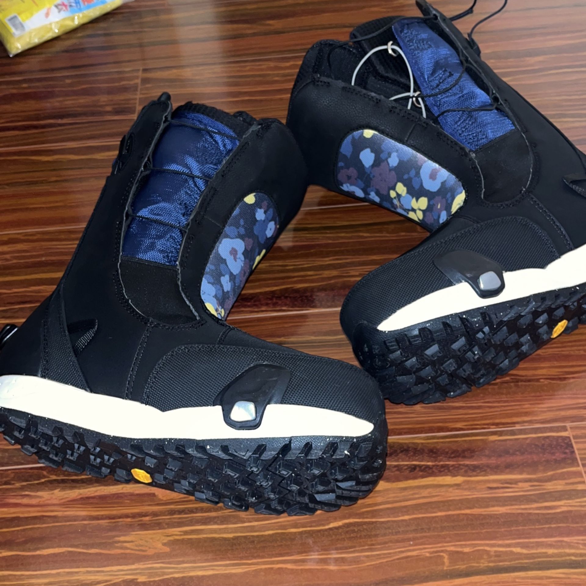 Brand New Mine 77 Burton Step On Danny Davis Double Tongue Snowboard