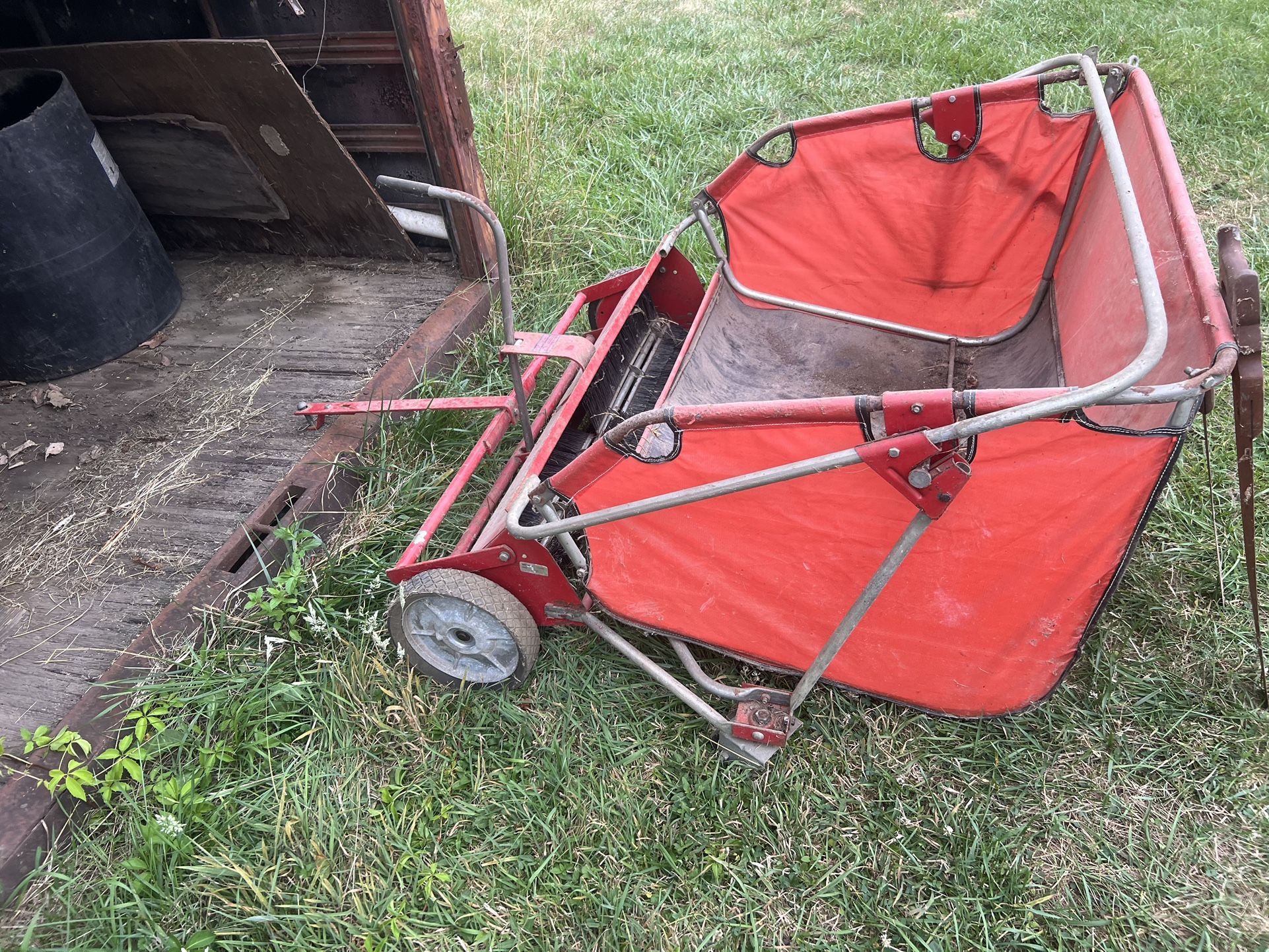 Wheel Horse Lawn Sweeper