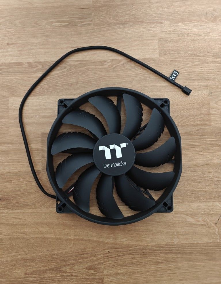 Thermaltake 200mm Fan For Desktop PC Gaming Computer Like Corsair Thermalright Lian Li Nvidia AMD
