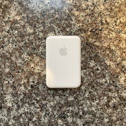 Apple MagSafe Wireless Portable Charger