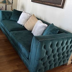 Set The Sofas  Velvet  In Good Condition 