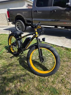 Beautiful 26 bike new 31mph color display 55 mile distance