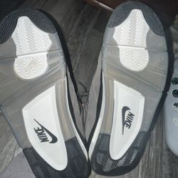 Air Jordan 4 Retro ‘Cave Stone’