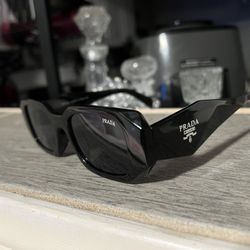 Sunglasses 🕶️ 
