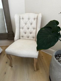 Moving sale