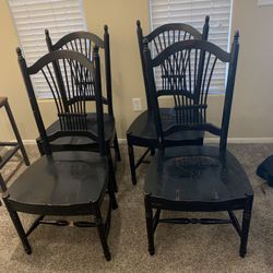 Kitchen Table & Chairs