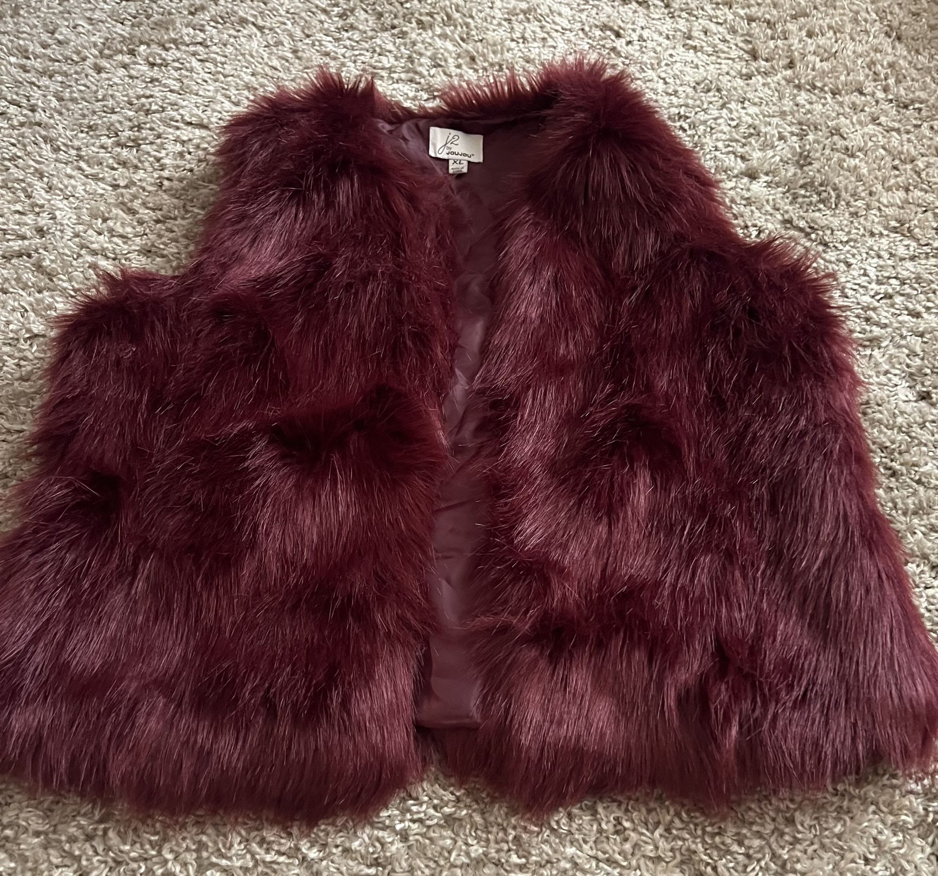 Xl Women’s Burgundy Vest 