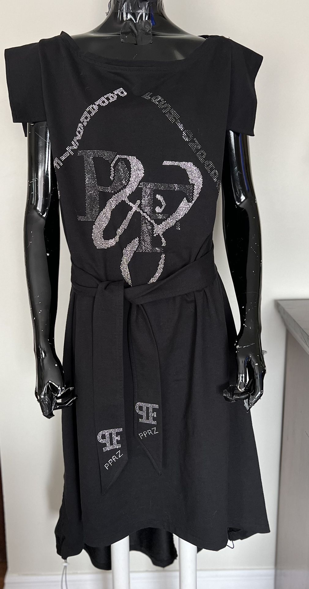 European Women’s Black New Dress Size L/XL