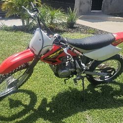 XR 100 Honda 