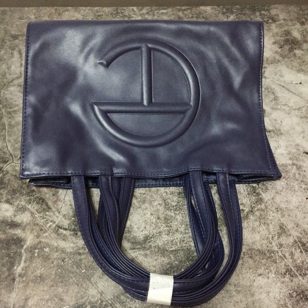Telfar Sky blue shopping bag（medium sized）