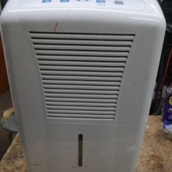 GE DEHUMIDIFIER 50 PINT ADEL50LRL1 USED 884314-1