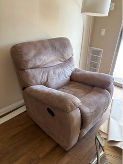 Recliner chair MOVING OUT