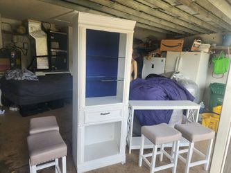 White Bar Table with Stools Set
