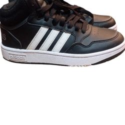 Kid's Adidas Sz 1