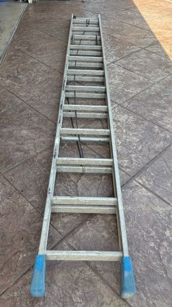 Werner 24 ft ladder - aluminum