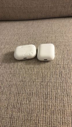 FAULTY AIRPODS