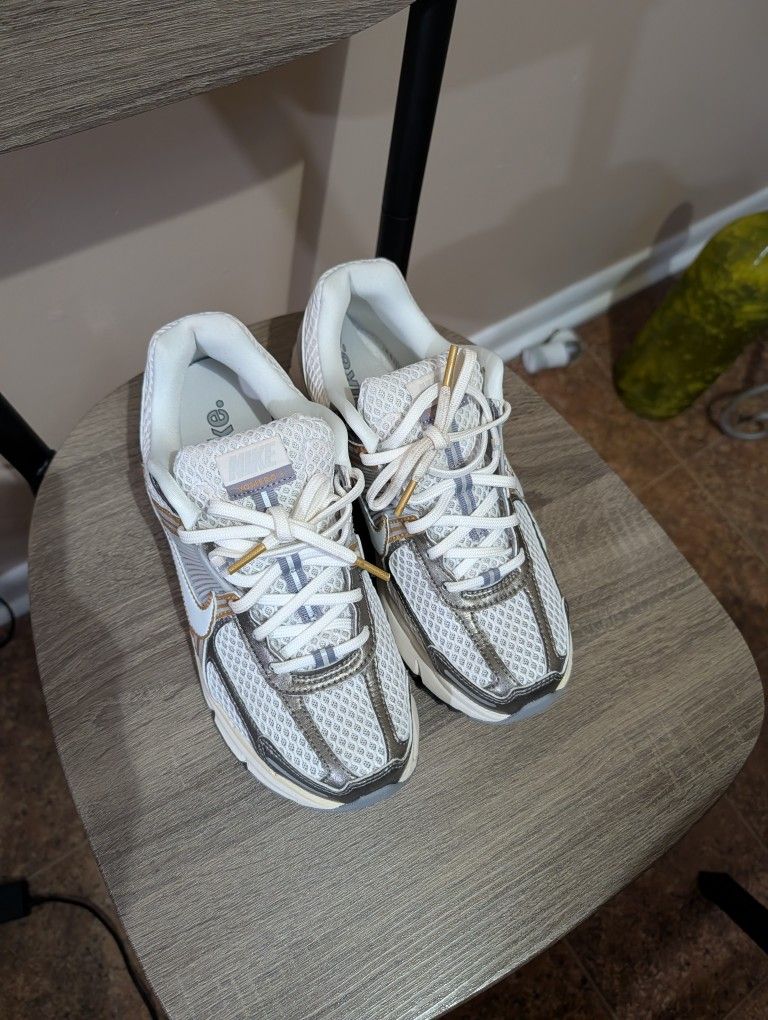 Women Nike Zoom Vomero