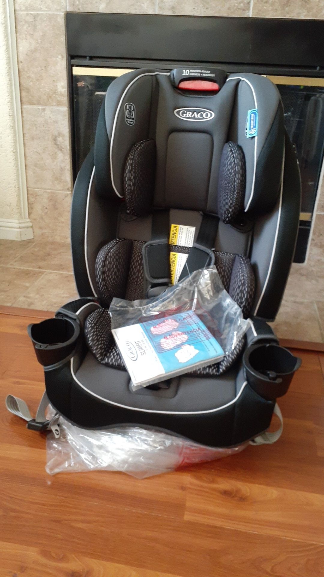 GRACO SLIM FIT 3IN 1 CONVERTIBLE CAR SEAT