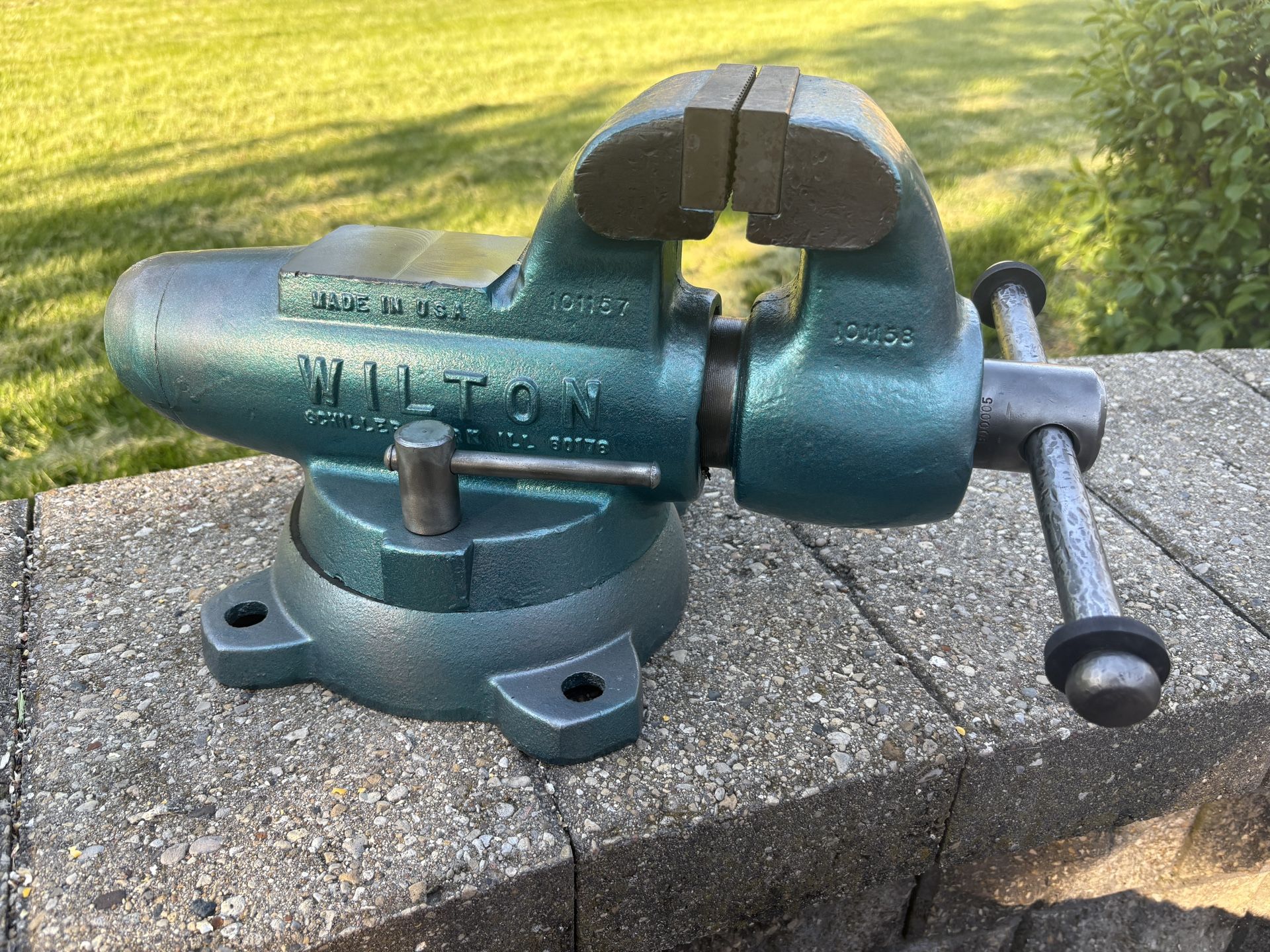 Wilton Vise, 4” Jaws, Good Condition, New Jaws