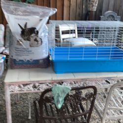 Guinea pig cage and odor control, crumpled paper