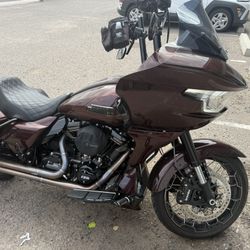 2024 Harley Davidson Road Glide CVO Anniversary 