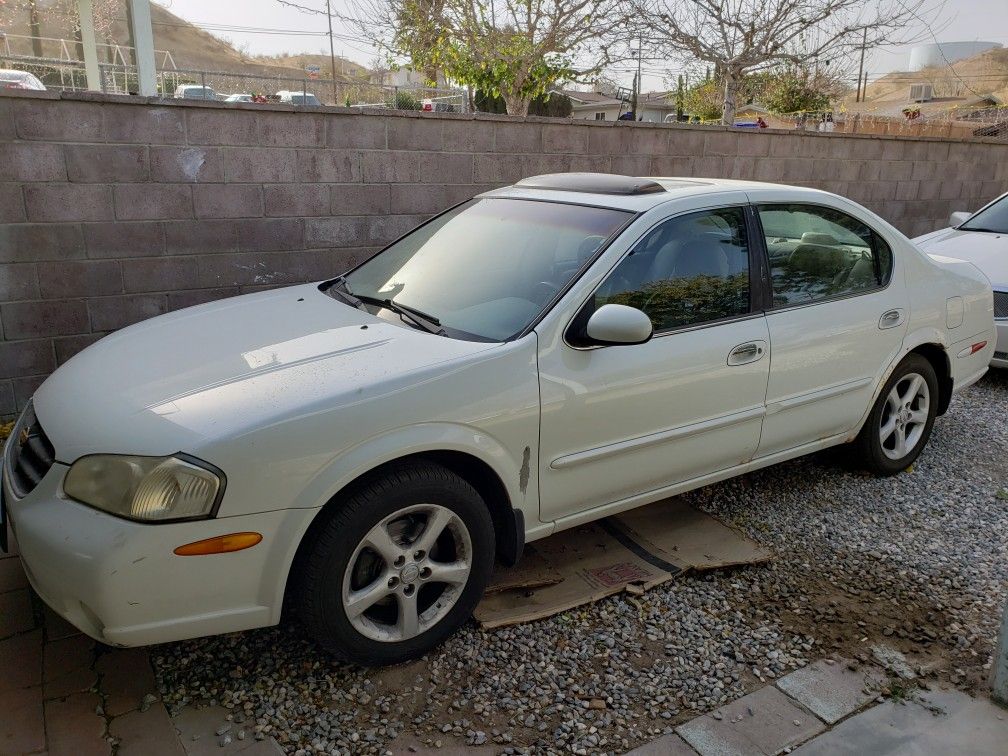 2000 Nissan Maxima