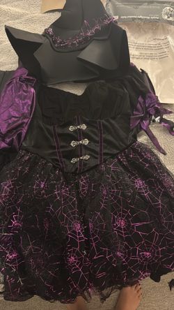 Witch costume