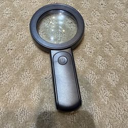 LED Lighted Handheld Magnifying Glass Large 3X Lens Reading Crafts Inspection 