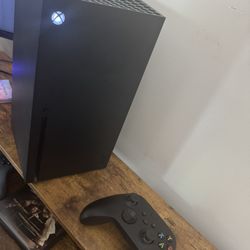 Xbox Series X Gaming  Bundle 