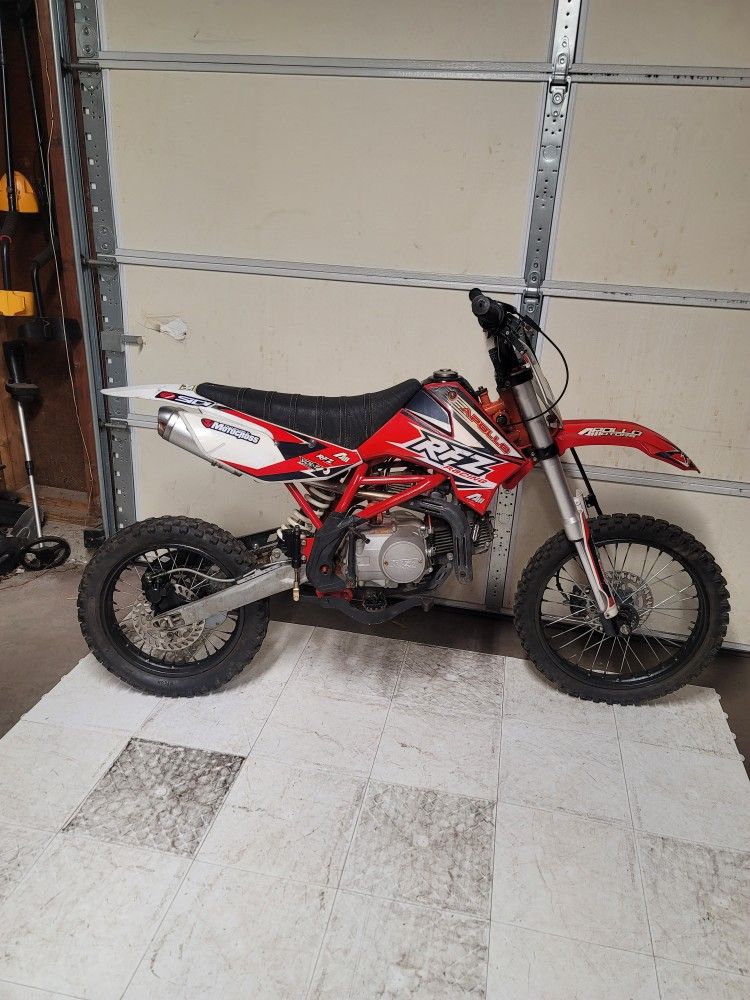 Apollo 125cc Dirt Bike