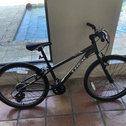 TREK KIDS BIKE