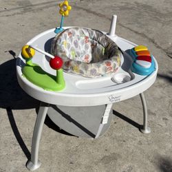 Baby Bouncer & activity center 