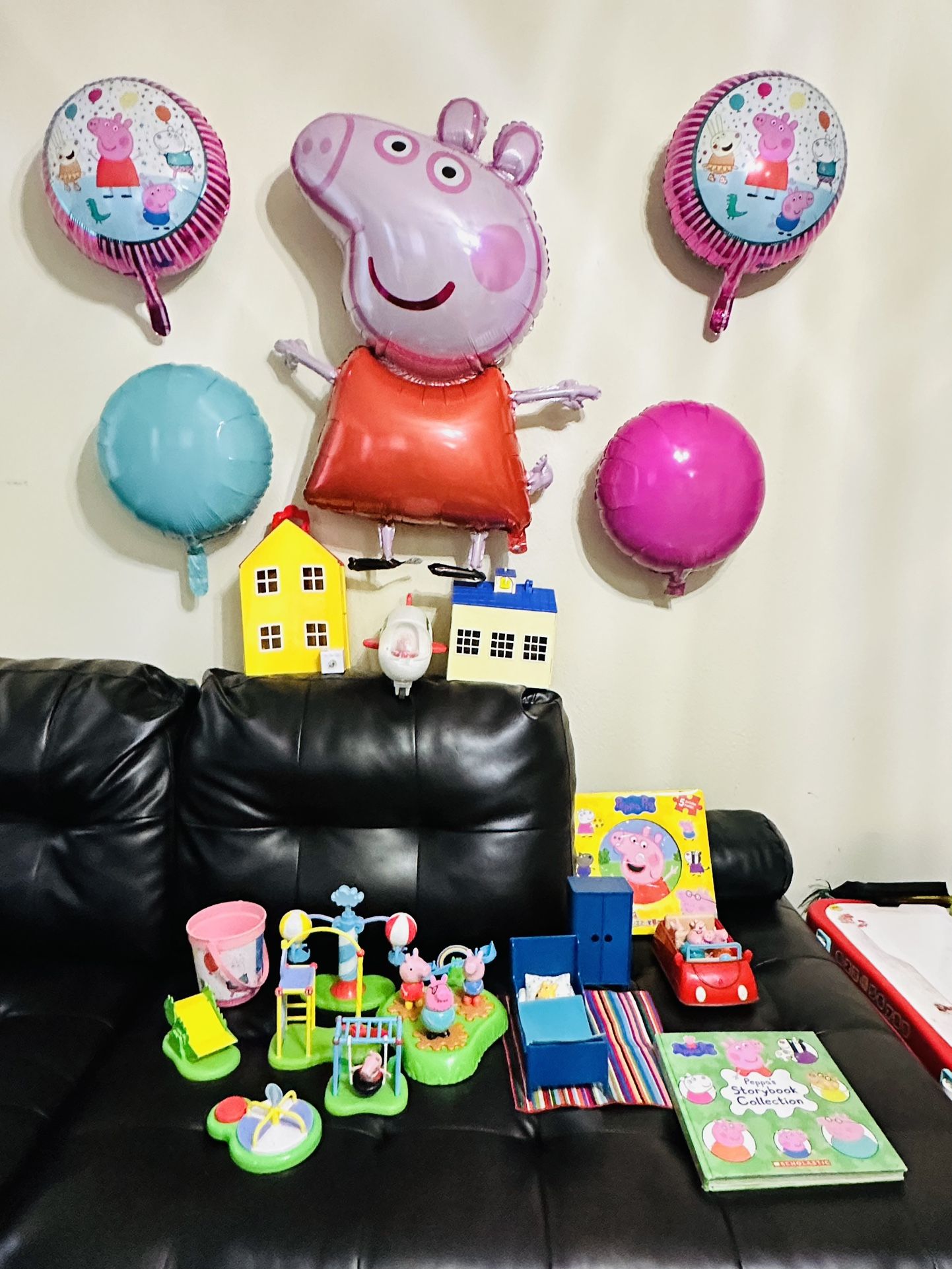 Peppa Pig 🐷 Mega Playset