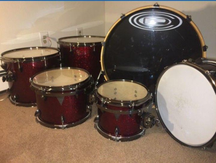 6 OCDP Avalon maple shells.Bass: 22