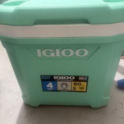 Igloo Cooler With Wheels 60 Quart