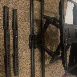 Adjustable Tv Mount