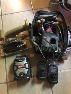 Taladro y radio Bluetooth