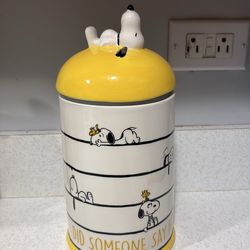 Snoopy ceramic canister