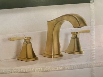NEW! ALLEN+ROTH Chesler Brushed Gold Widespread Bathroom Faucet Model # 3808607