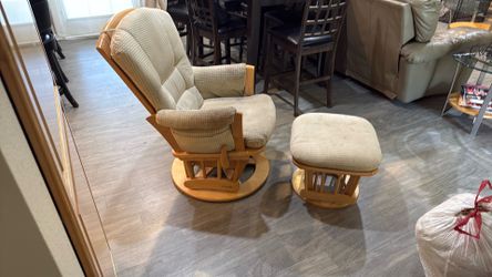 Dutailier Glider and Ottoman