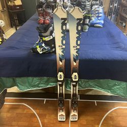  Kids Salomon ski package with boots and bindings