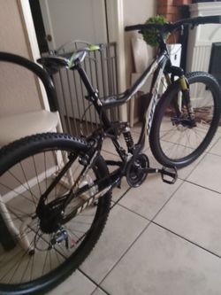 NICE BIKE HYPER EXPLORER ALUMINUM TIRES SIZE 27.5 FRAME SIZE LARGER
