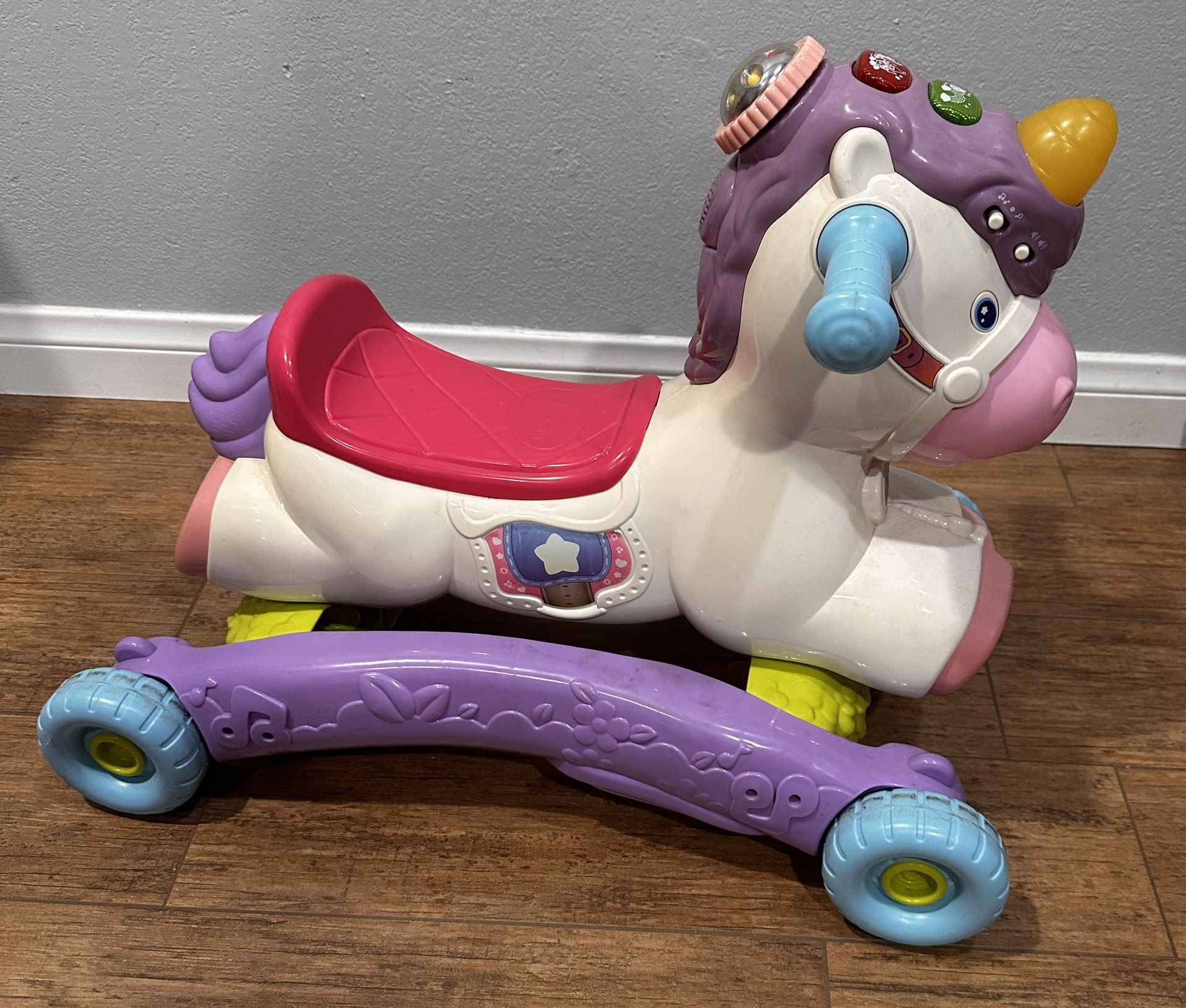 Vtech Rocking Unicorn VTech Prance and Rock Unicorn for Sale in Los Angeles, CA - OfferUp